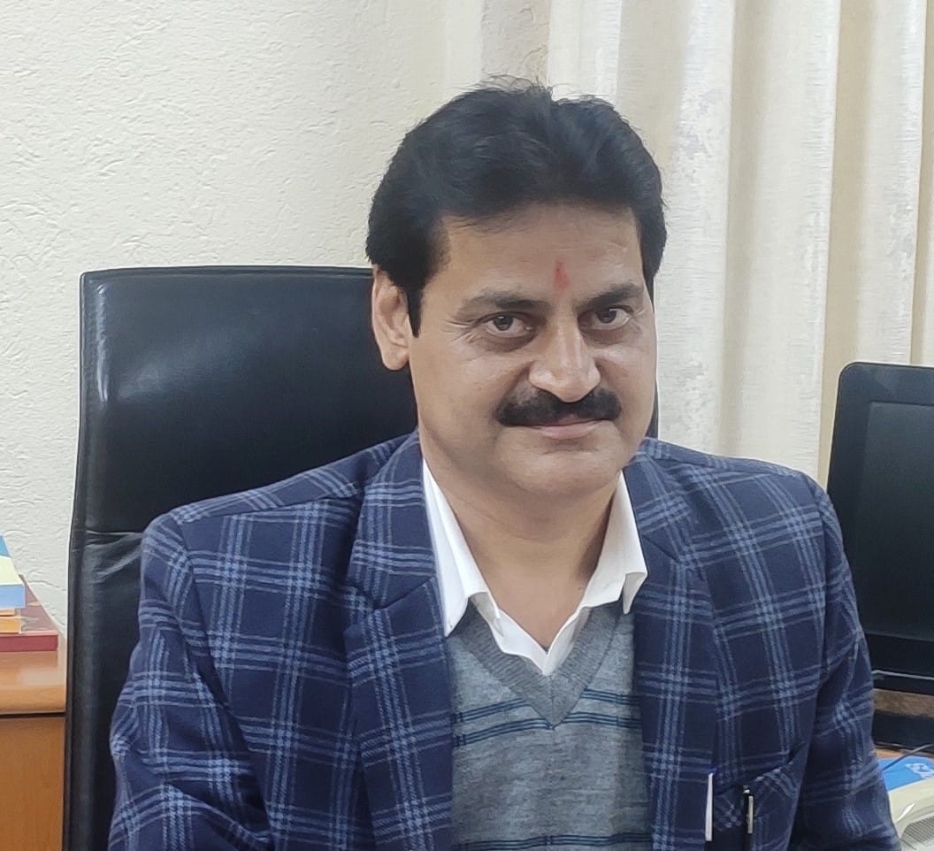 केयू कुलसचिव डॉ. संजीव शर्मा। केयू कुलसचिव डॉ. संजीव शर्मा।