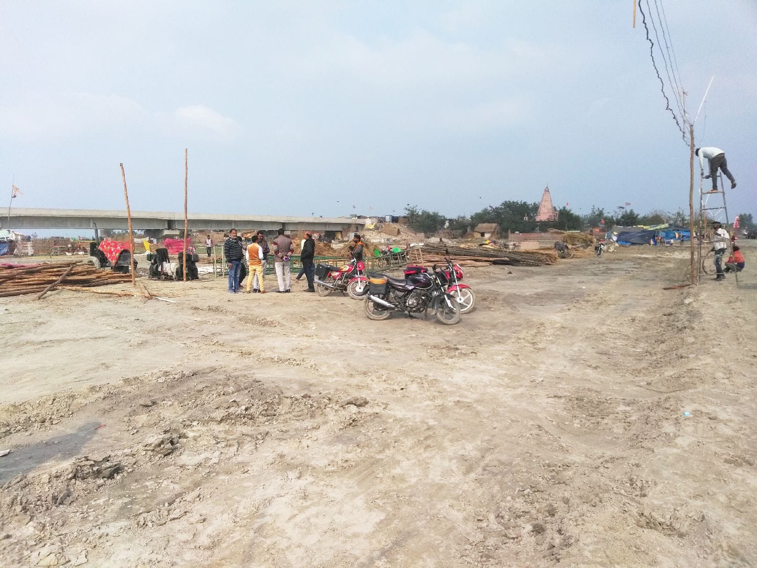 ढाईघाट में लगने लगा माघ मेला रामनगरिया ढाईघाट । संवाद