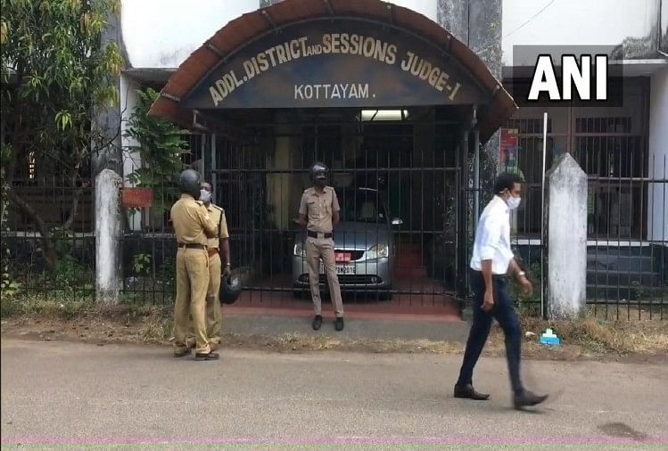 Le tribunal de Kottayam acquitte l’accusé Franco Mulakkal dans l’affaire du viol d’une nonne