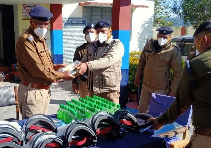 Polres Dwarahat juga sudah siap soal pilkada dan corona Polisi Waspada Di Dwarhaat – Polisi Dwarahat juga bersiap terkait pemilu dan corona