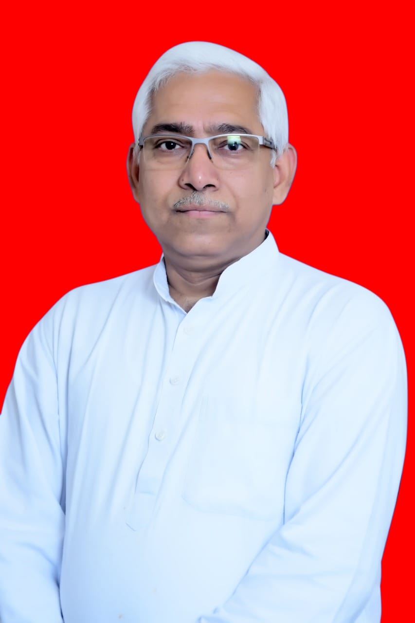 बढ़ापुर से आप प्रत्याशी निर्मल मिश्रा।