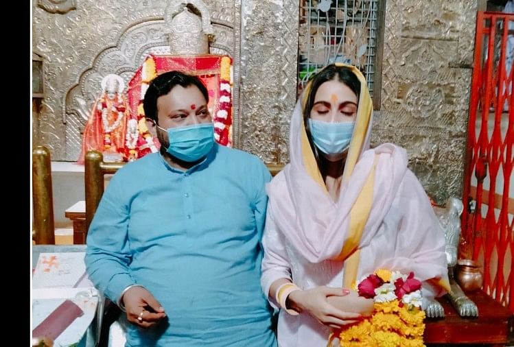 Indore: Sara Ali Khan Datang Untuk Mengunjungi Khajrana Ganesh, Disembah Oleh Hukum