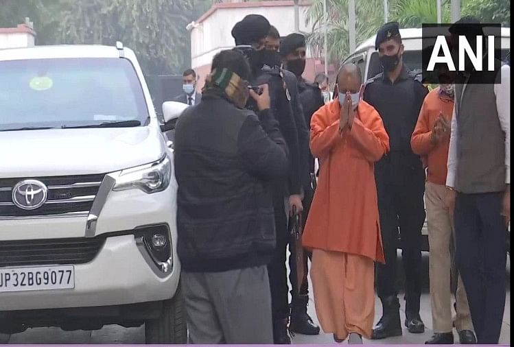 Élections UP: les dirigeants du BJP se sont réunis à Delhi, CM Yogi également atteint, le barattage continue Up Elections: les dirigeants du Bjp se sont réunis à Delhi, Cm Yogi a également été atteint, le barattage continue