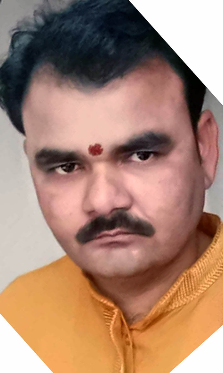 मृतक प्रदीप सिंह की फाइल फोटो।