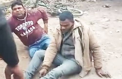 Fathepur News, dua Kepala Polisi Ditemukan Terbaring di Pinggir Jalan Ditangguhkan