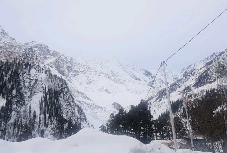 Mise à jour météo de l’Himachal : chutes de neige sur les hauts sommets, y compris le Rohtang, deux jours d’alerte pluie-neige abondante dans l’État