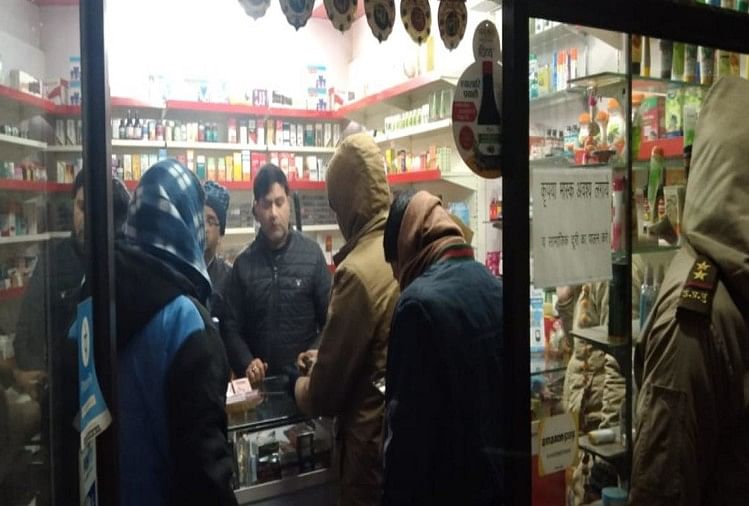 Meerut News: Les mécréants ont volé 20 000 roupies en espèces et en chaîne d’or dans le magasin médical
