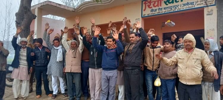 Les habitants de Bahadurpur ont protesté et annoncé un boycott du vote