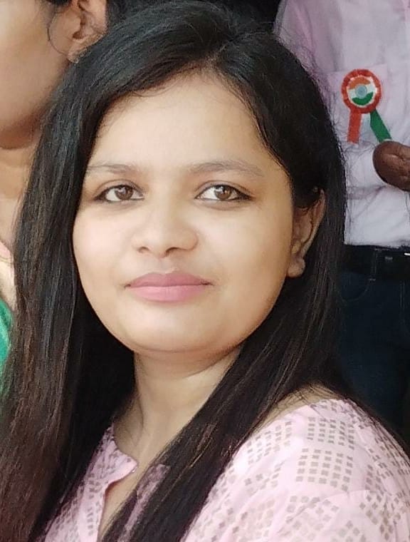 आरजू भंडारी।