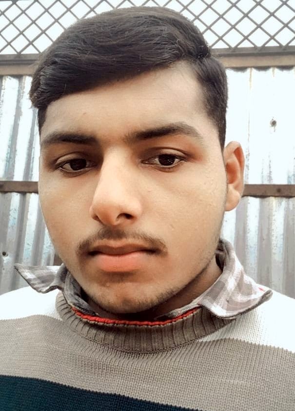 युवा मयंक चाहल। युवा मयंक चाहल।