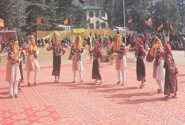 कुल्लूवी नाटी।