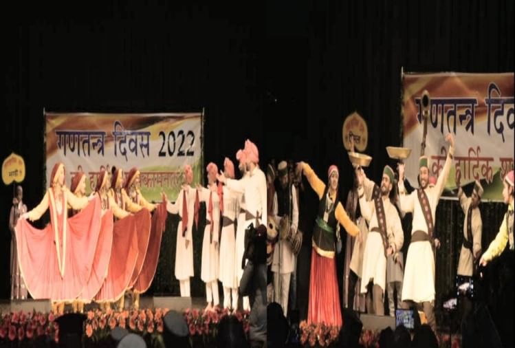 गेयटी में लोक लोक संस्कृति की झलक।