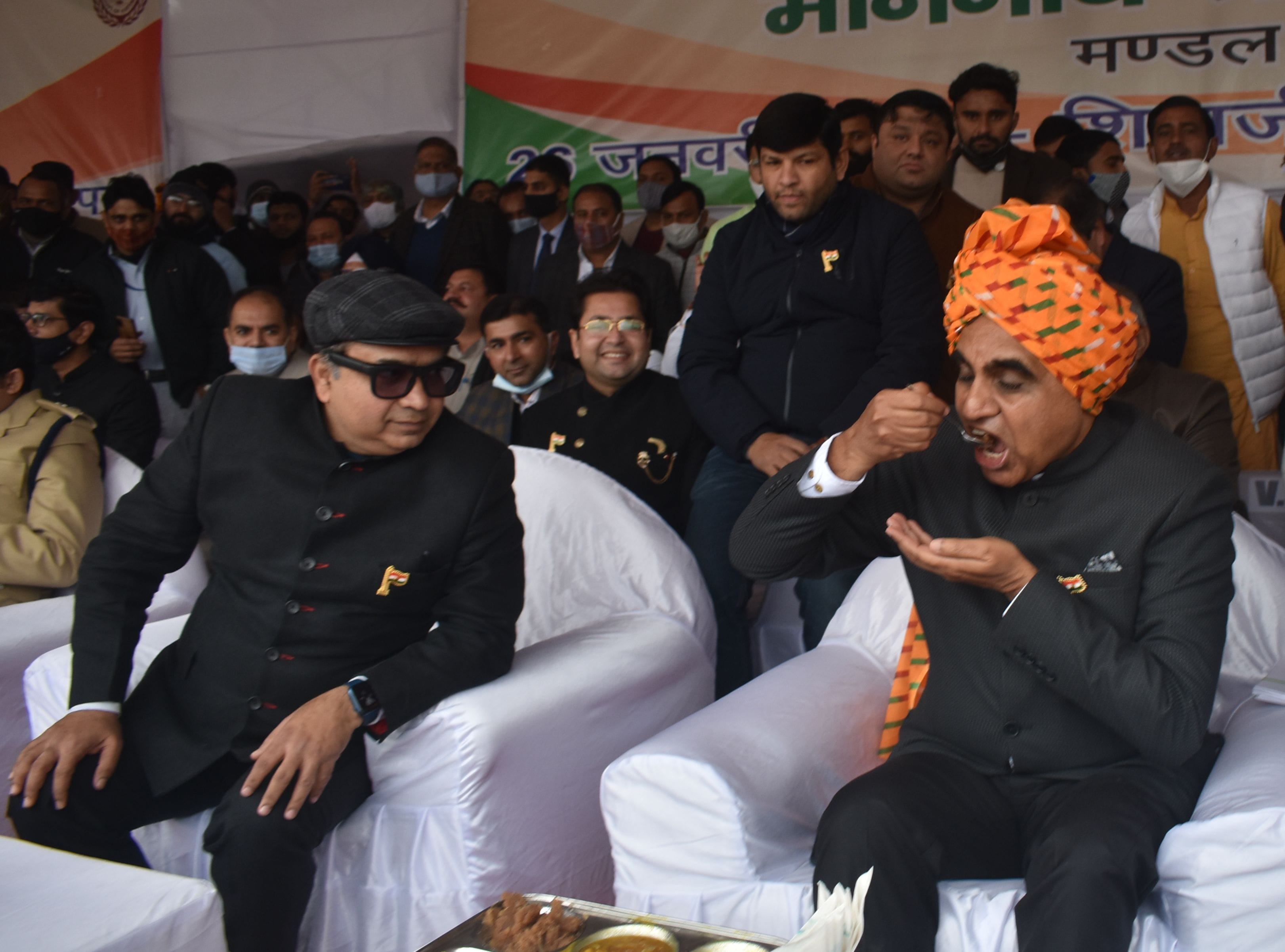 पानीपत। पानीपत शिवाजी स्टेडियम में गणतंत्र दिवस पर आयोजित कार्यक्रम में जब स्टेज के पास शुगर मि? पानीपत। पानीपत शिवाजी स्टेडियम में गणतंत्र दिवस पर आयोजित कार्यक्रम में जब स्टेज के पास शुगर मि?