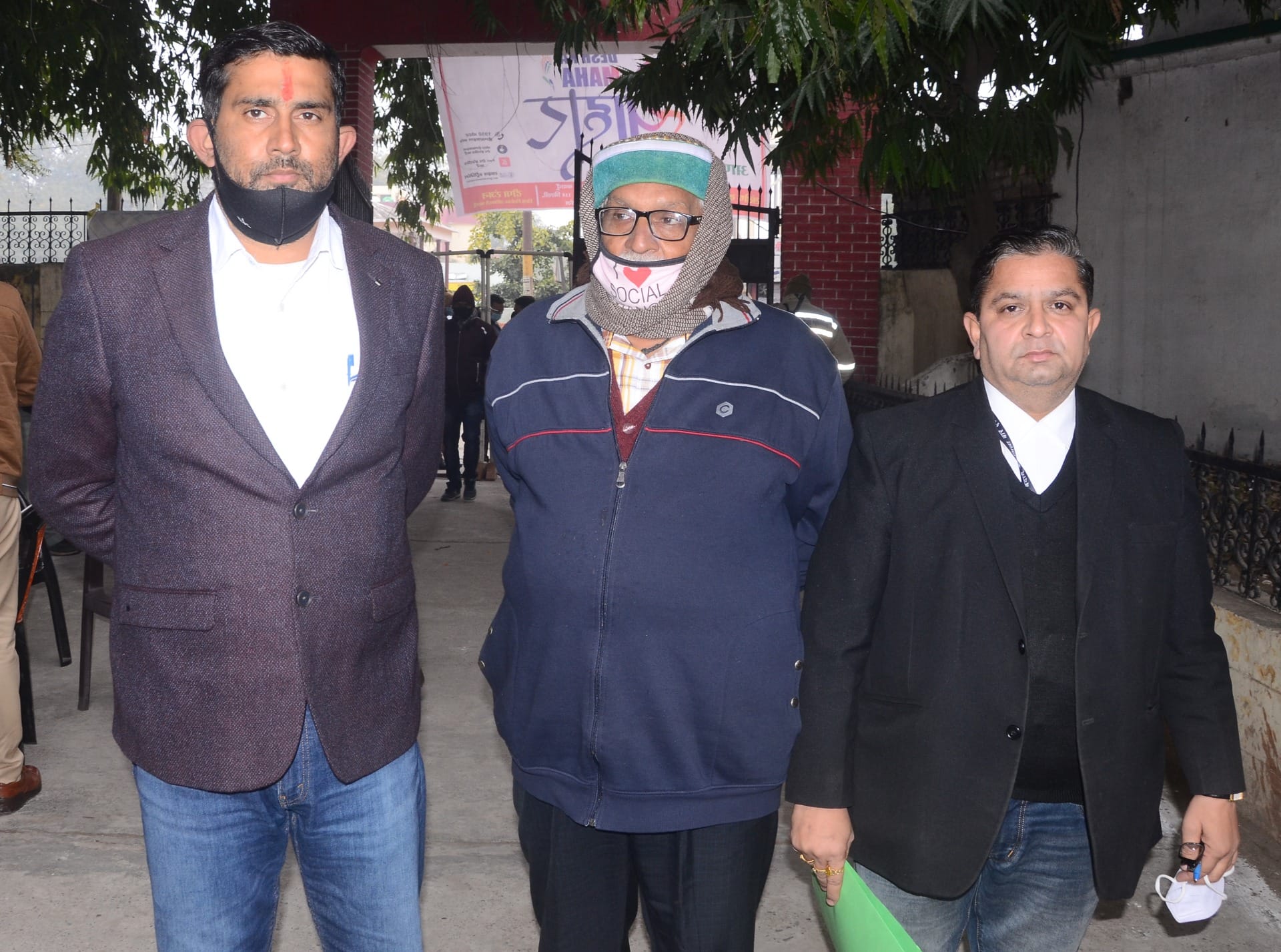 नामांकन दाखिल करने पहुंचे बसपा के रचित गुप्ता। संवाद नामांकन दाखिल करने पहुंचे बसपा के रचित गुप्ता। संवाद