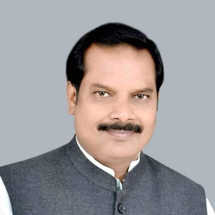 फोटो-16 गोंडा में विनय कुमार द्विवेदी। संवाद फोटो-16 गोंडा में विनय कुमार द्विवेदी। संवाद