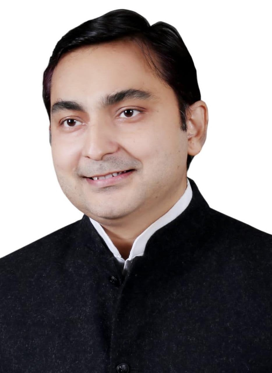 डॉ. रविशंकर त्रिवेदी डॉ. रविशंकर त्रिवेदी