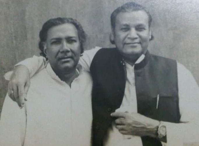 उस्ताद गुलाम मुस्तफा खां व उस्ताद हफीज अहमद खां। फाइल फोटो उस्ताद गुलाम मुस्तफा खां व उस्ताद हफीज अहमद खां। फाइल फोटो