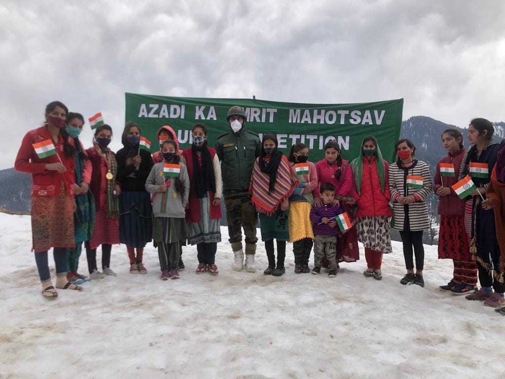 फोटो...आजादी का अमृत महोत्सव विषय पर भारतीय सेना ने एक प्रश्नोत्तरी प्रतियोगिता का आयोजन किया। फोटो...आजादी का अमृत महोत्सव विषय पर भारतीय सेना ने एक प्रश्नोत्तरी प्रतियोगिता का आयोजन किया।