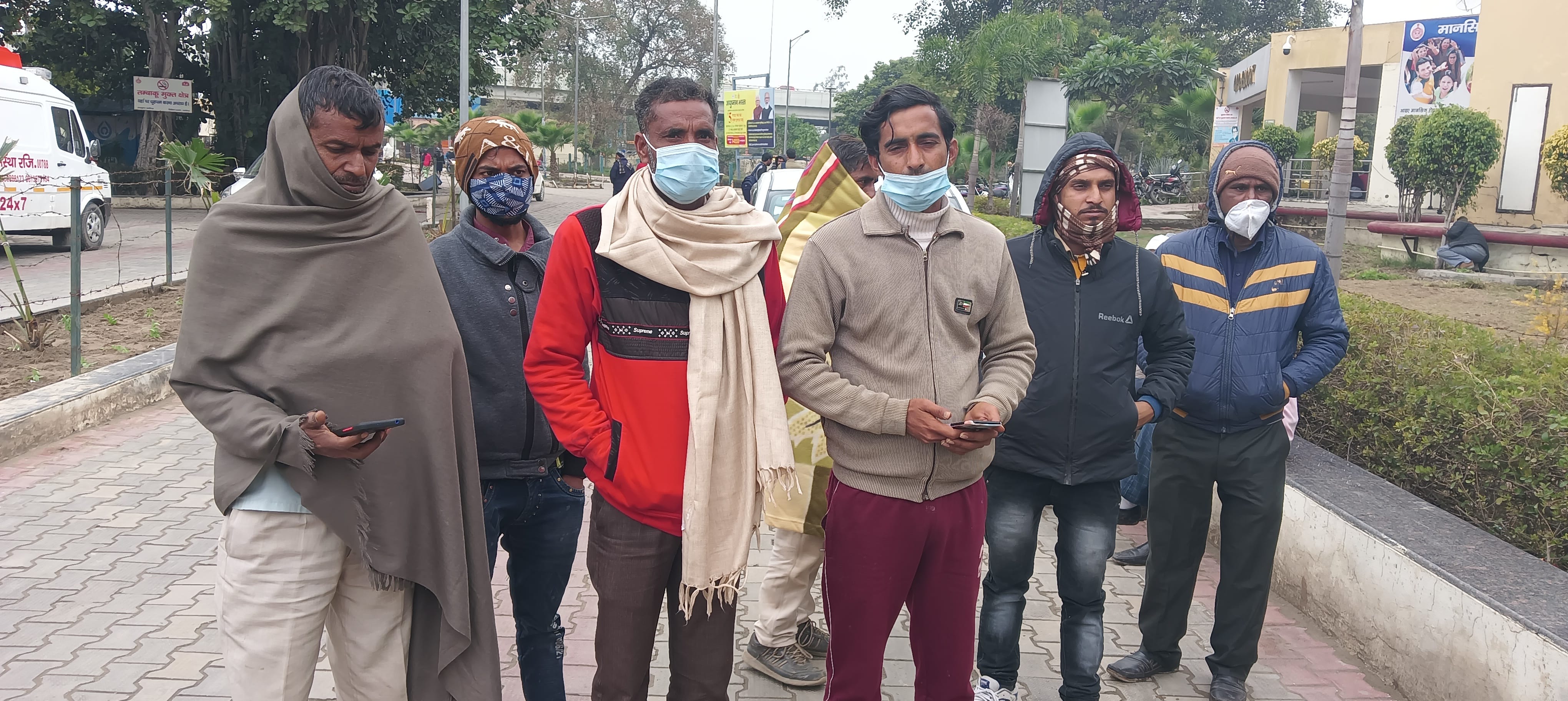 पानीपत। सामान्य अस्पताल में पहुंचे मृतकों के परिजन। पानीपत। सामान्य अस्पताल में पहुंचे मृतकों के परिजन।