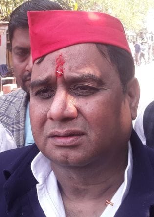 सपा प्रत्याशी डॉ. जितेंद्र यादव। संवाद