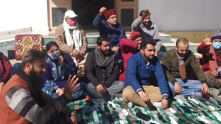 फोटो....डीडीसी अध्यक्षा पिछले 16 दिनों से धरना दे रही हैं...किश्तवाड़ में फोटो....डीडीसी अध्यक्षा पिछले 16 दिनों से धरना दे रही हैं...किश्तवाड़ में