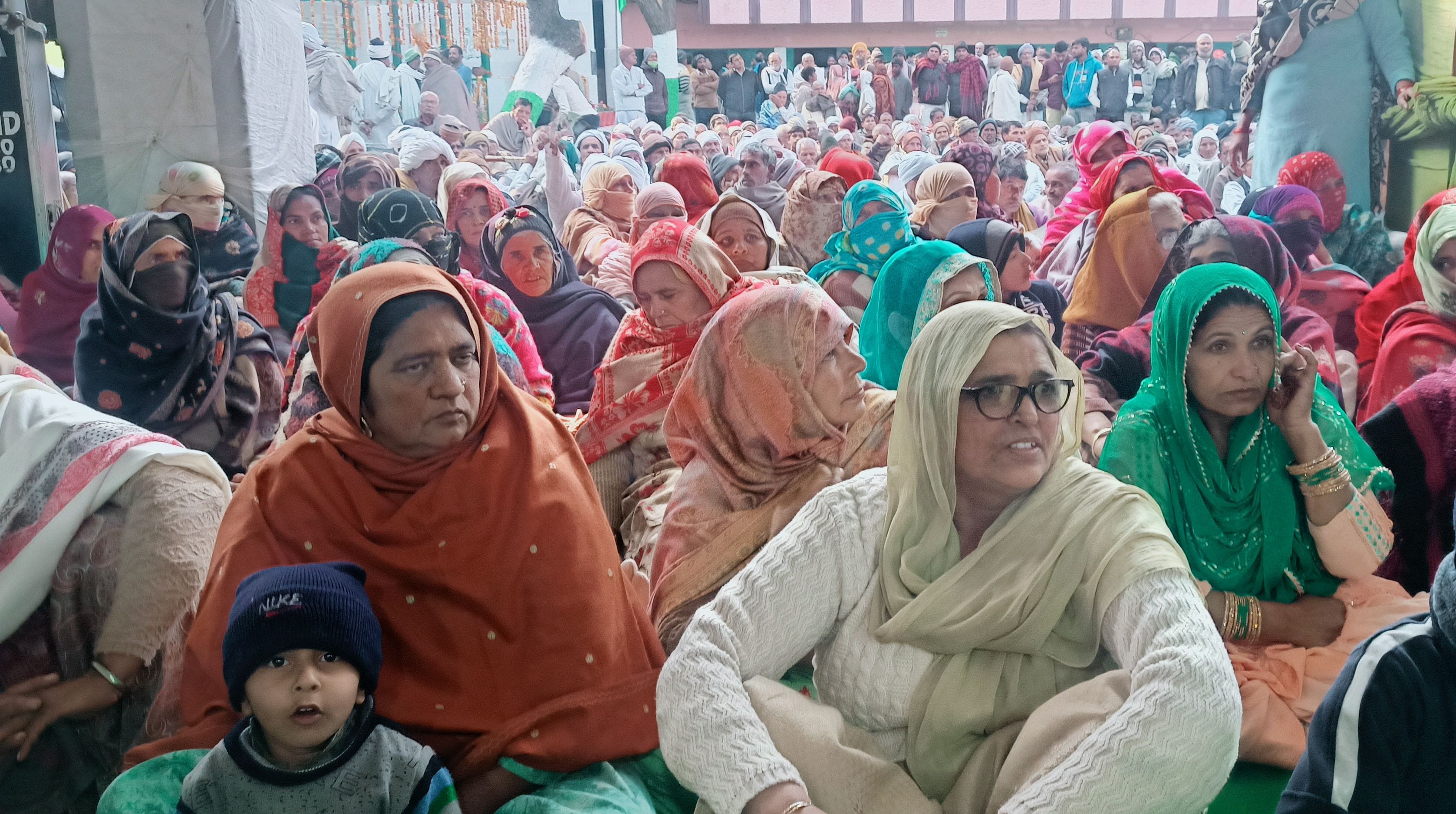 पानीपत। पानीपत किसान भवन में आयोजित कार्यक्रम में मौजूद महिलाएं।
