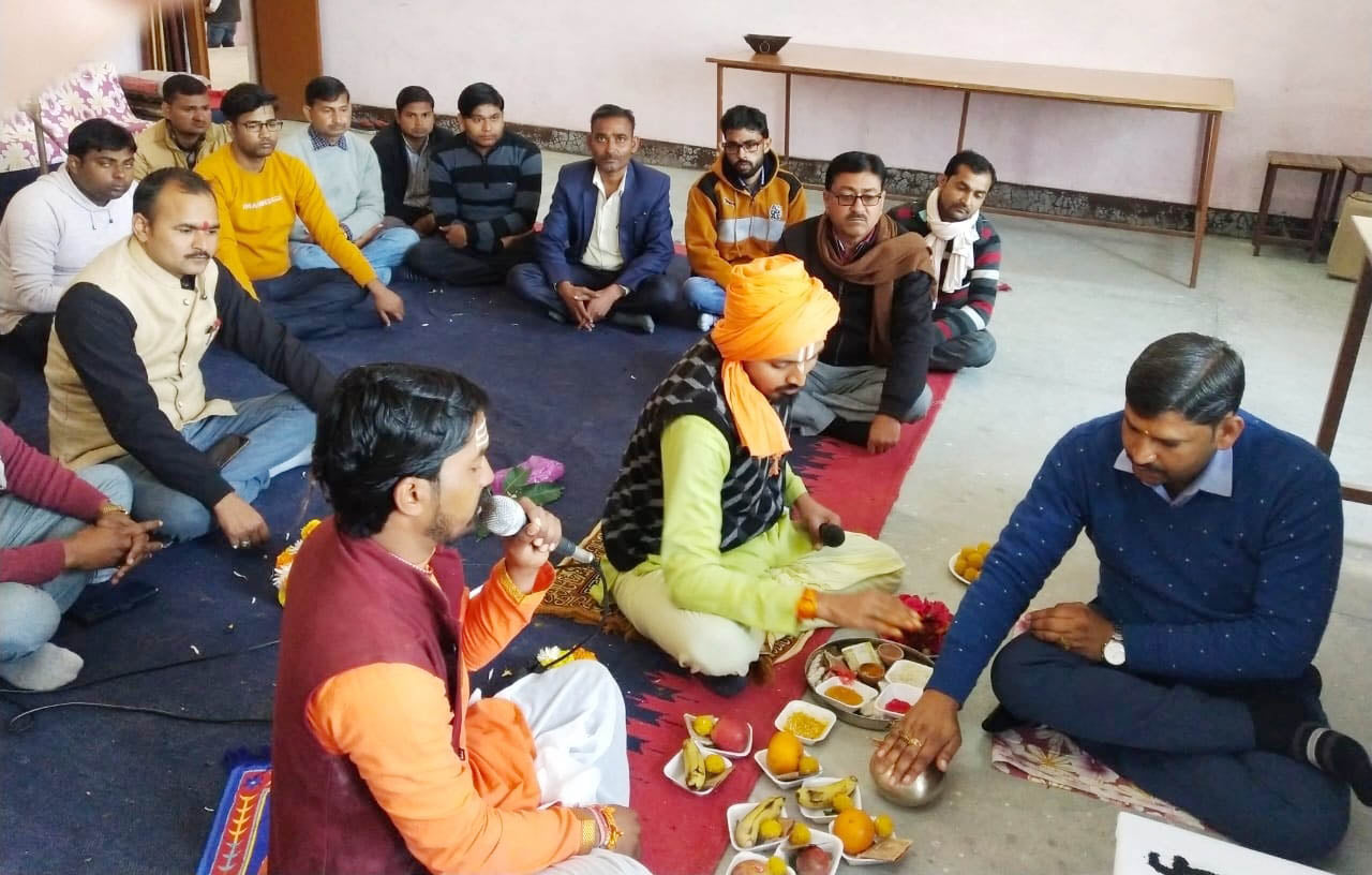 गहरौली गांव के पूरन राम प्रकाश दीक्षित महाविद्यालय में बसंत पंचमी उत्सव कार्यक्रम में पूजा अर्च गहरौली गांव के पूरन राम प्रकाश दीक्षित महाविद्यालय में बसंत पंचमी उत्सव कार्यक्रम में पूजा अर्च