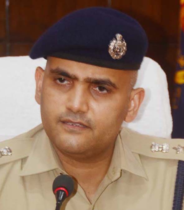 एसपी नीरज कुमार जादौन एसपी नीरज कुमार जादौन
