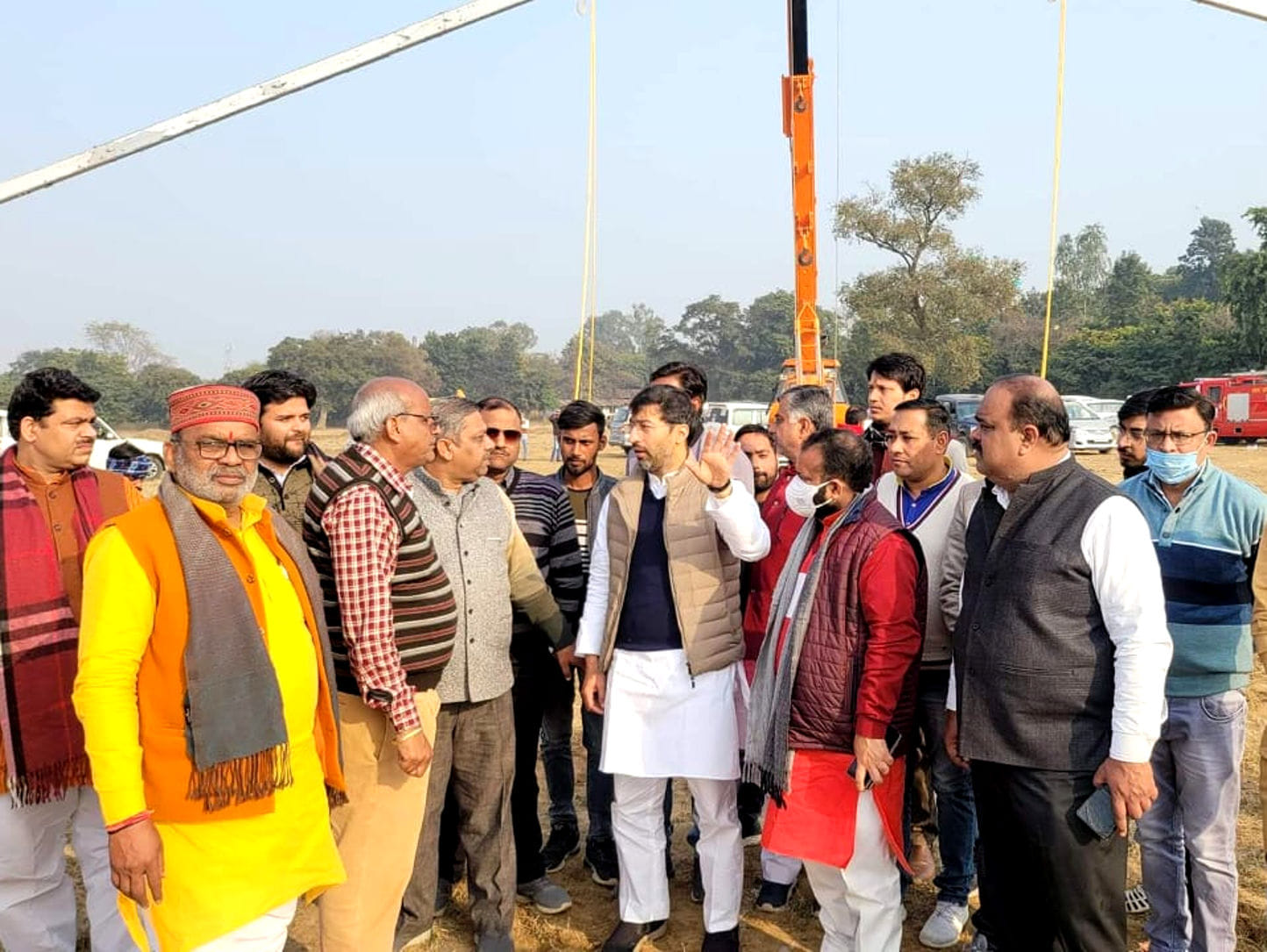 रिमाउंट डिपो मैदान पर प्रधानमंत्री की चुनावी सभा स्थल का निरीक्षण करते भाजपा नेतागण रिमाउंट डिपो मैदान पर प्रधानमंत्री की चुनावी सभा स्थल का निरीक्षण करते भाजपा नेतागण