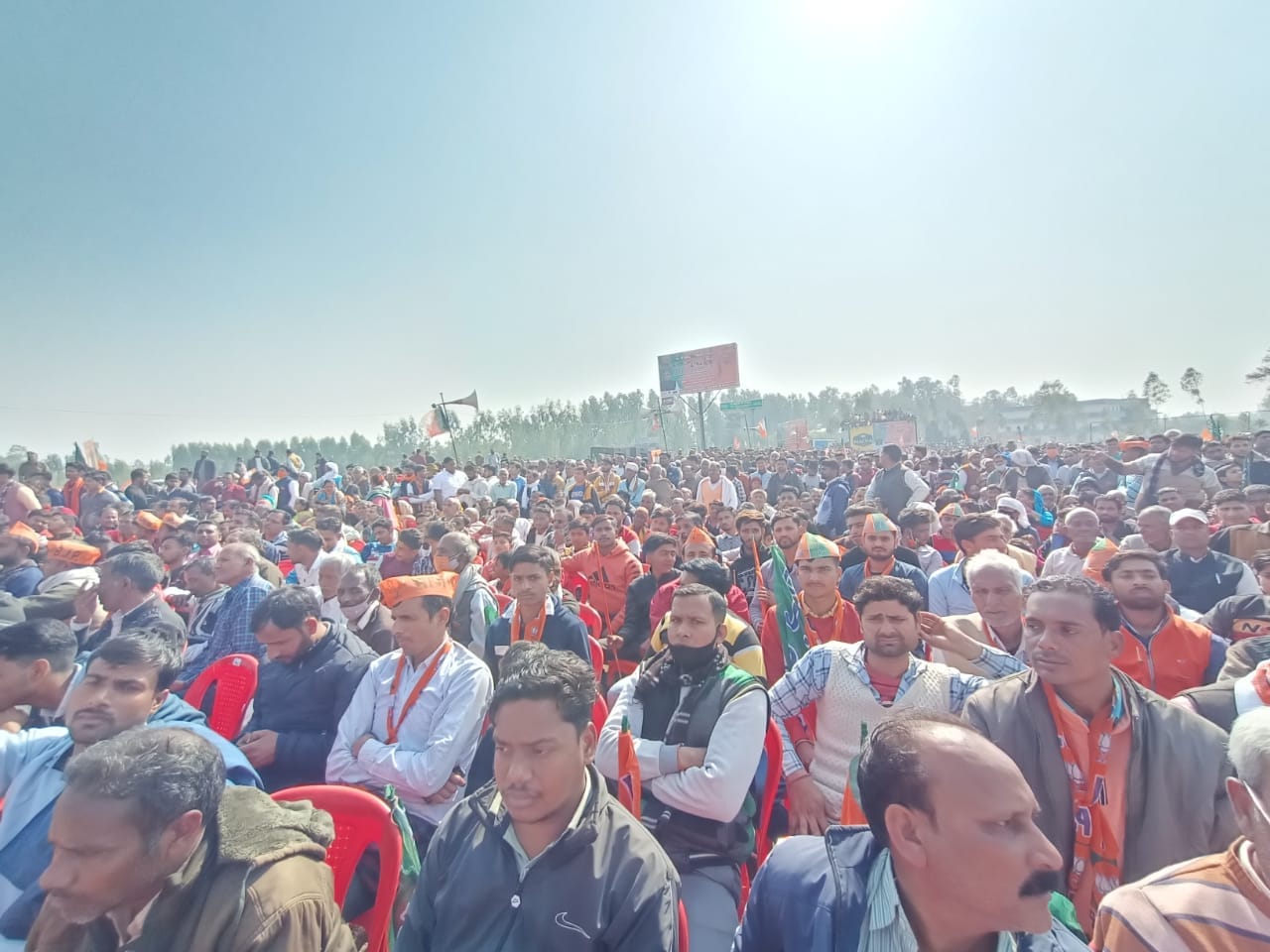 नागल माफी में सीएम की जनसभा में उमड़ी भीड़ नागल माफी में सीएम की जनसभा में उमड़ी भीड़