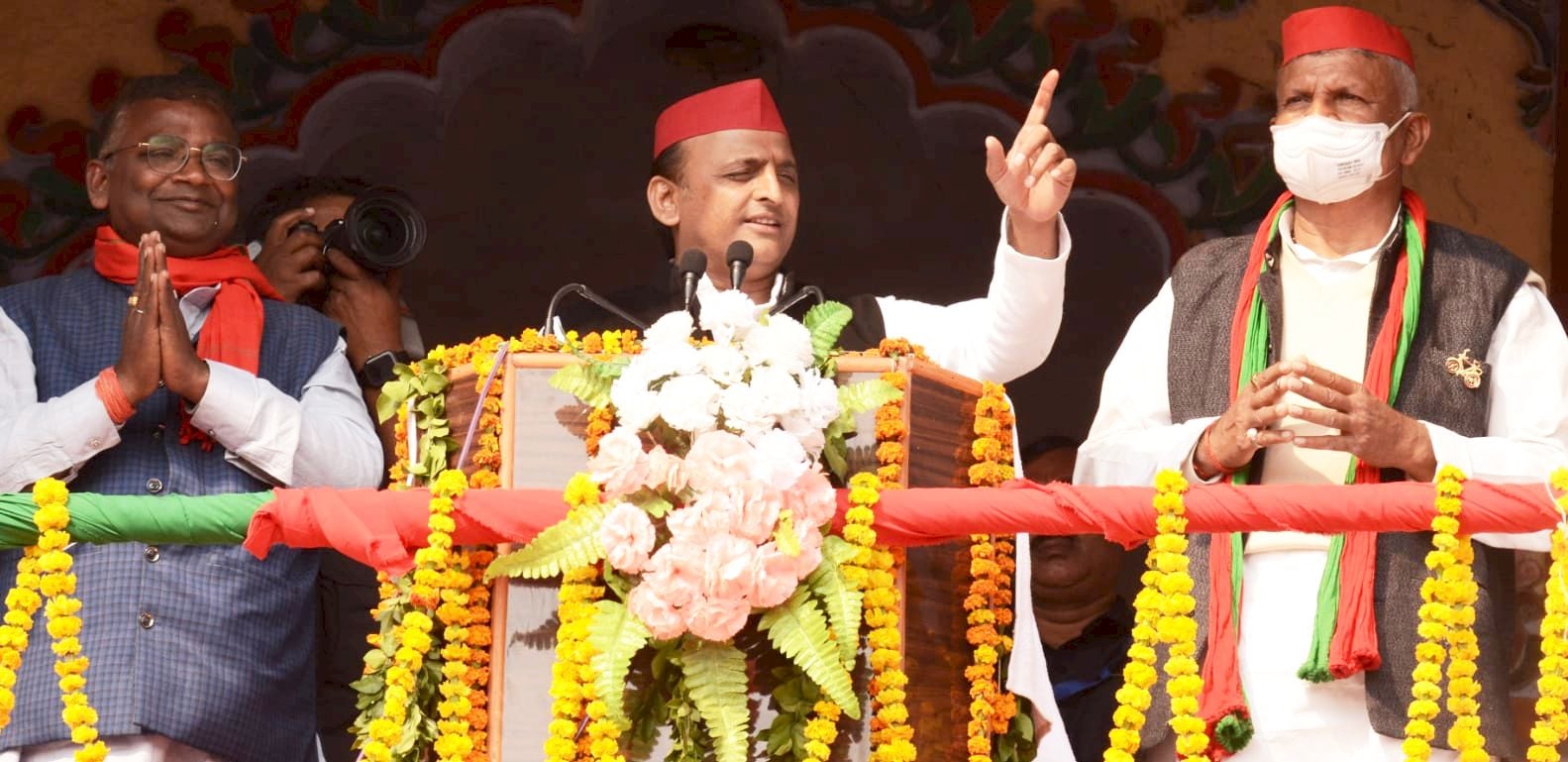 जहानाबाद में जनसभा को संबोधित करते पूर्व मुख्यमंत्री अखिलेश यादव। संवाद जहानाबाद में जनसभा को संबोधित करते पूर्व मुख्यमंत्री अखिलेश यादव। संवाद