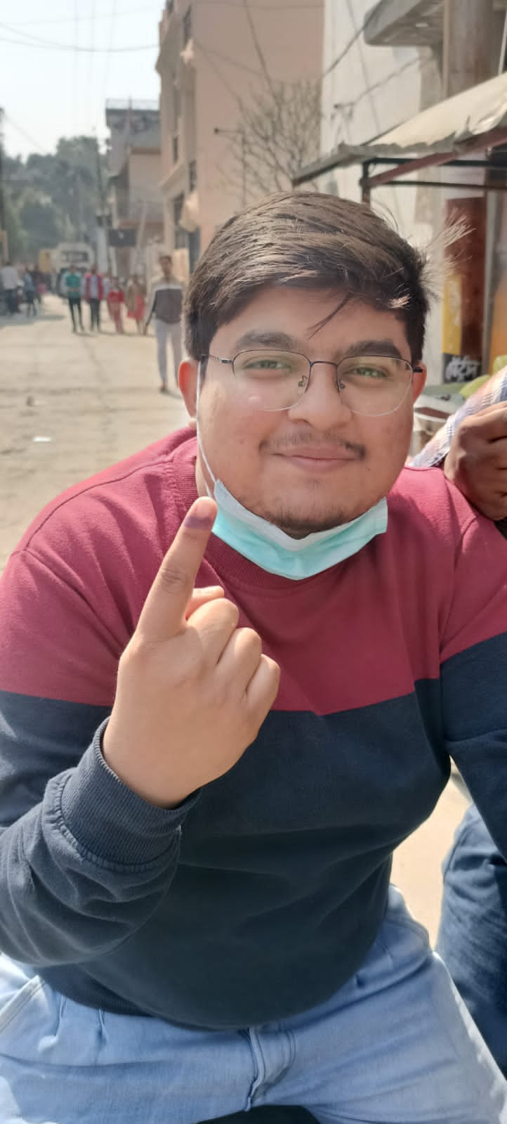 पहली बार वोट डालने वाले वासु गुप्ता पहली बार वोट डालने वाले वासु गुप्ता