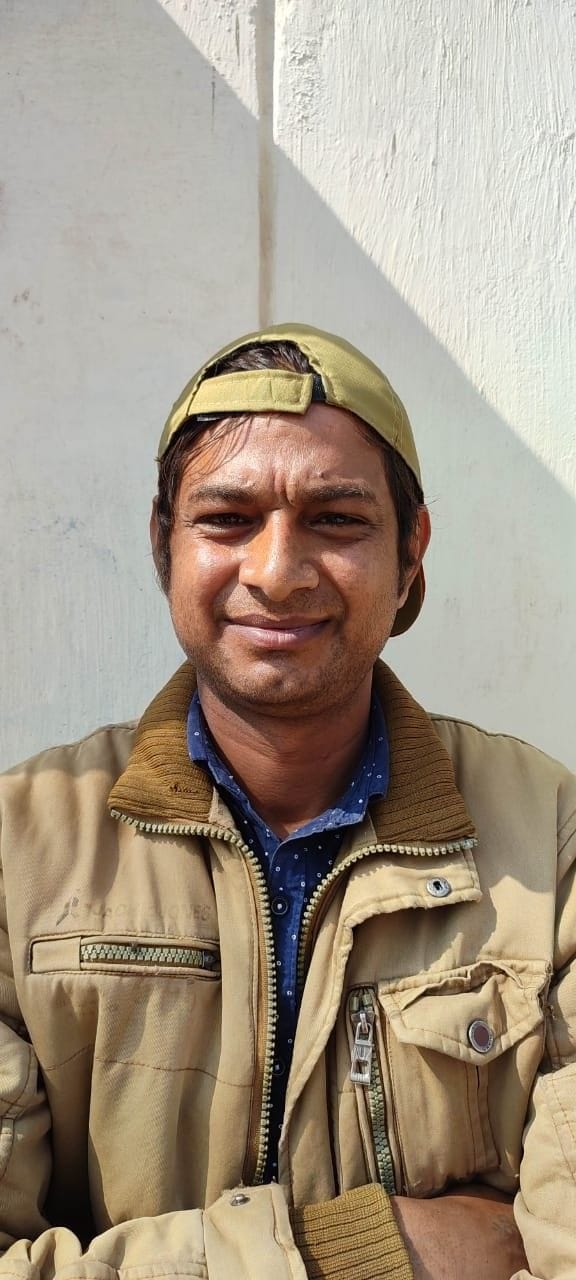 अजय सिंह, चालक ई बस