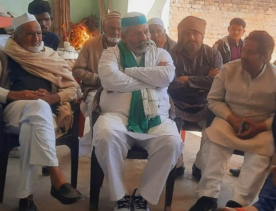 मुजफ्फरनगर : दधेड़ू खुर्द में मृतक बच्चों के परिजनों को दिलासा देने पहुंचे भाकियू राष्ट्रीय प्र? मुजफ्फरनगर : दधेड़ू खुर्द में मृतक बच्चों के परिजनों को दिलासा देने पहुंचे भाकियू राष्ट्रीय प्र?