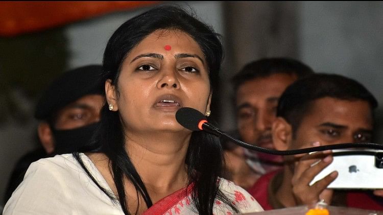 योगी की नई टीम तैयार : इन तीन कद्दावर मंत्रियों का पत्ता कटना तय, नहीं बढ़ेगा डिप्टी सीएम का पद! केंद्रीय मंत्री अनुप्रिया पटेल।
