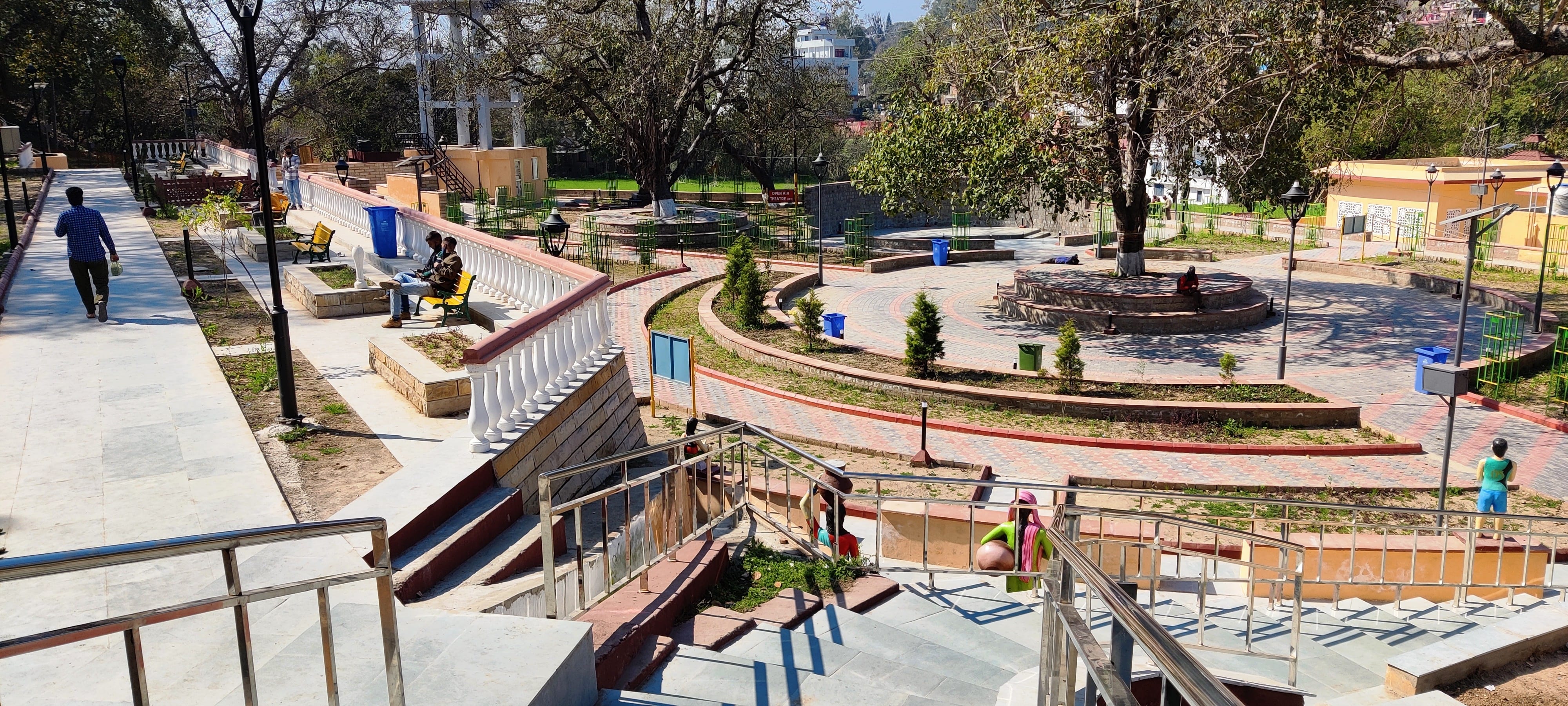 उधमपुर: देविका तट पर बने पार्कों का दृश्य.