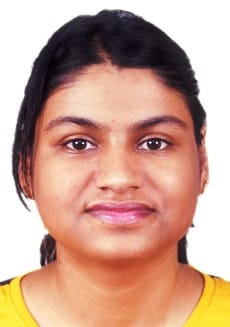 कासगंज यूक्रेन देश में फंसी छात्रा दामिनी । कासगंज यूक्रेन देश में फंसी छात्रा दामिनी ।