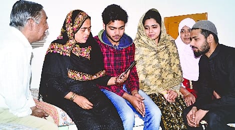 अनस का परिवार। अनस का परिवार।