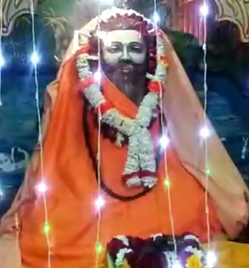 मिरगपुर में मंदिर में विराजमान श्री गुरू बाबा फकीरादास मिरगपुर में मंदिर में विराजमान श्री गुरू बाबा फकीरादास