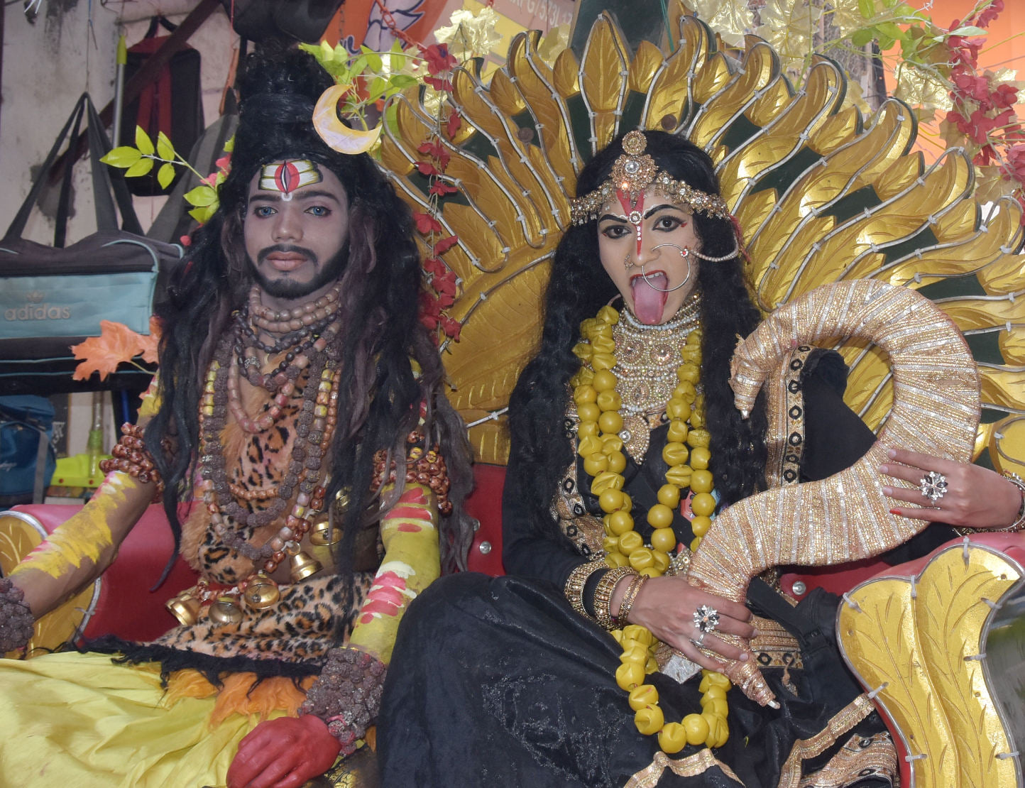 शिवरात्रि पर रानी बाजार स्थित पातालेश्वर महादेव मन्दिर से निकली शोभायात्रा में सजी शिव मॉ काली ? शिवरात्रि पर रानी बाजार स्थित पातालेश्वर महादेव मन्दिर से निकली शोभायात्रा में सजी शिव मॉ काली ?