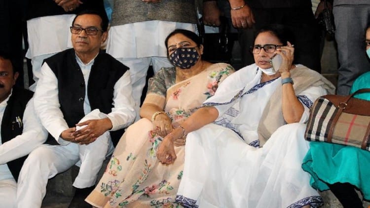 पश्चिम बंगाल की मुख्यमंत्री ममता बनर्जी ।