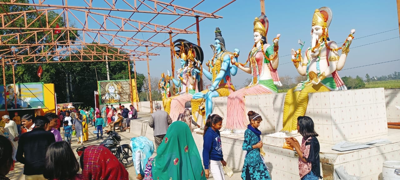 महाशिवरात्रि पर भौराकला में सजा चरोली शिव मंदिर । महाशिवरात्रि पर भौराकला में सजा चरोली शिव मंदिर ।