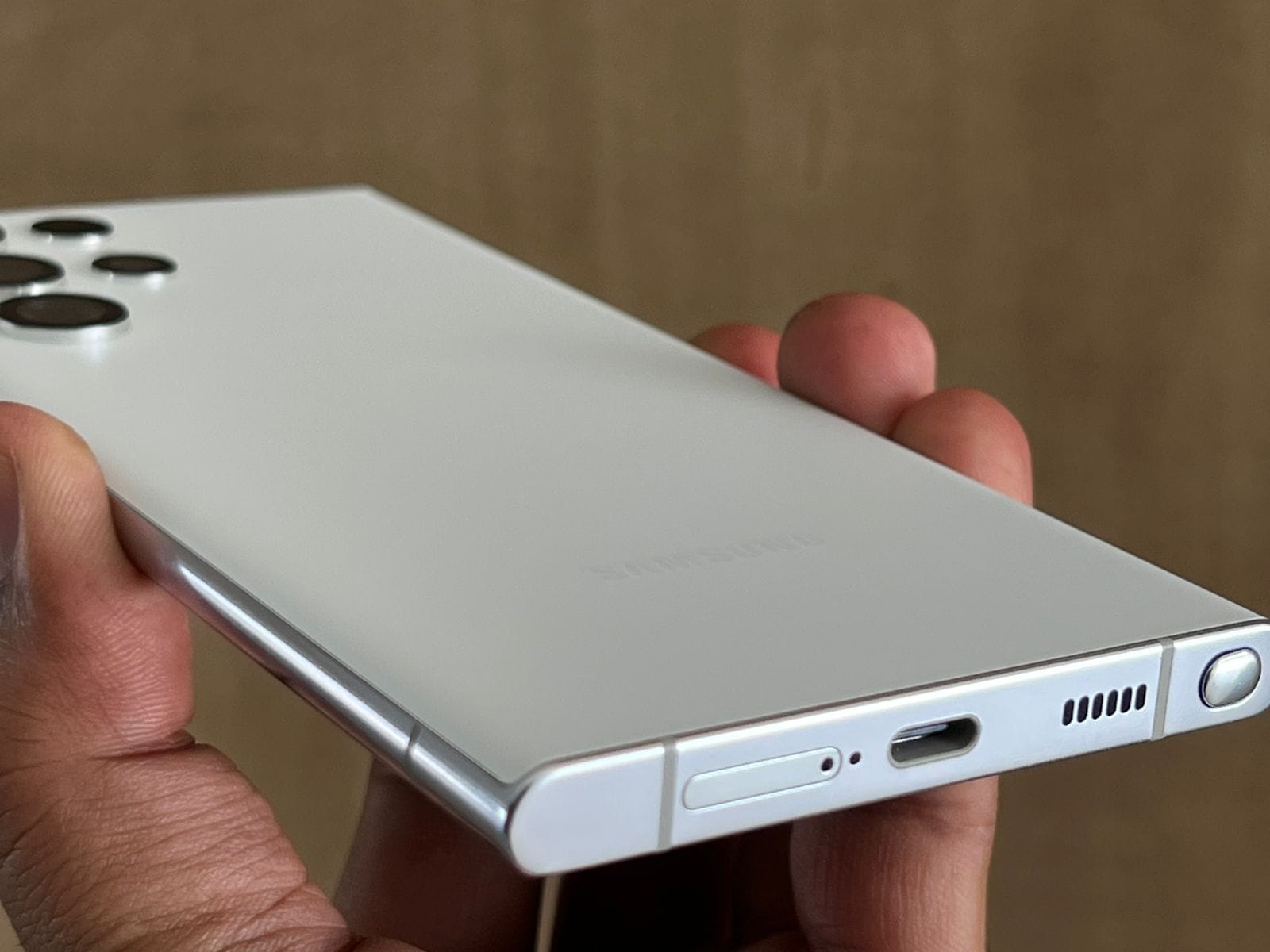 Samsung Galaxy S22 Ultra: कैसा है S Pen वाला गैलेक्सी एस सीरीज का पहला फोन, देखें तस्वीरें