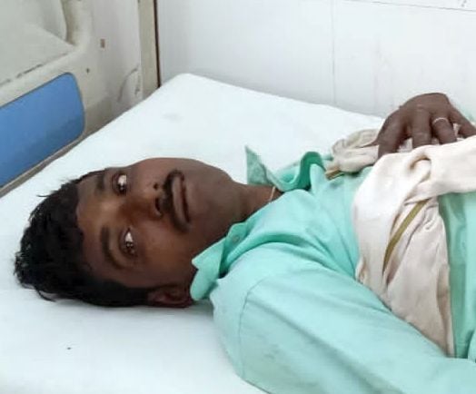 फोटो नंबर- 8- अस्तपाल में भर्ती घायल। संवाद । संवाद फोटो नंबर- 8- अस्तपाल में भर्ती घायल। संवाद । संवाद