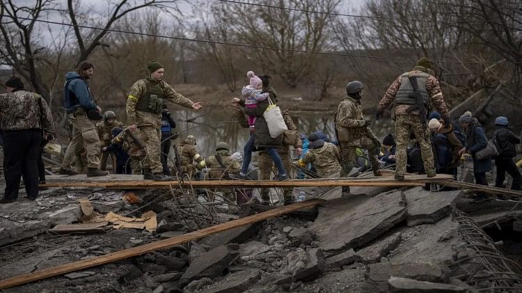 Russia Ukraine War LIVE: विनित्स्या पर रूस ने रॉकेट बरसाए, एयरपोर्ट तबाह, इरपिन में नागरिकों पर हमले का दावा