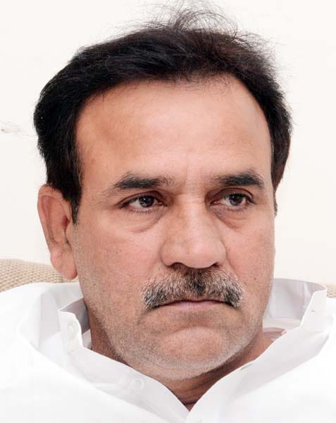 उमेश मलिक। उमेश मलिक।