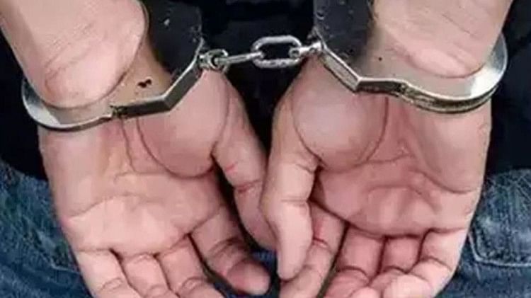 Tilak Lohia impliqué dans le vol de huit crore arrêté avec son partenaire