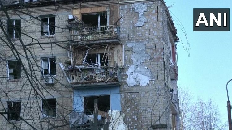 Russia Ukraine War Live: यूक्रेन में अब तक कम से कम 816 नागरिकों की मौत, रविवार को बेंगलुरु पहुंचेगा नवीन का शव