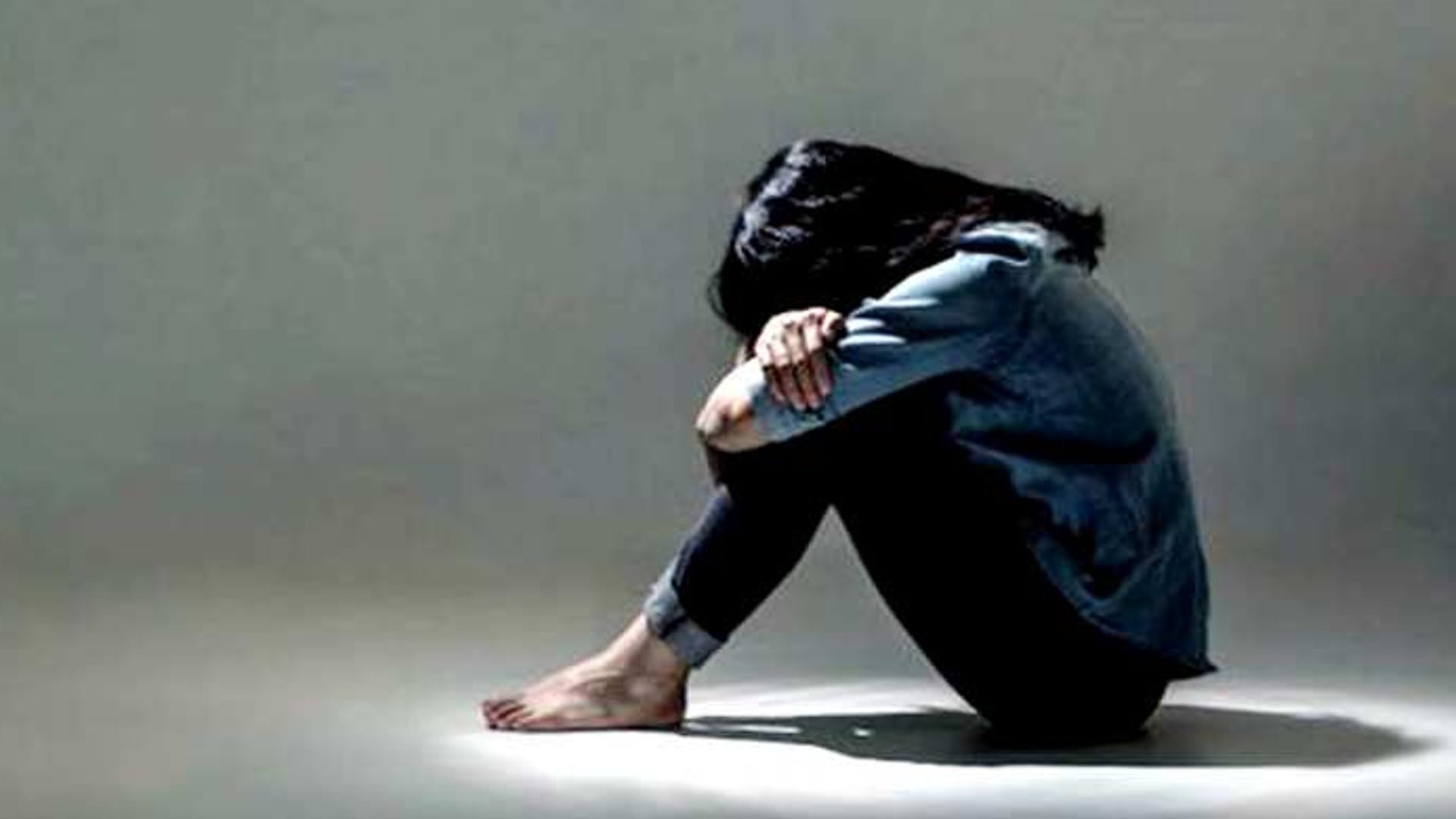 मंगेतर और साथियों ने नाबालिग के साथ किया रेप