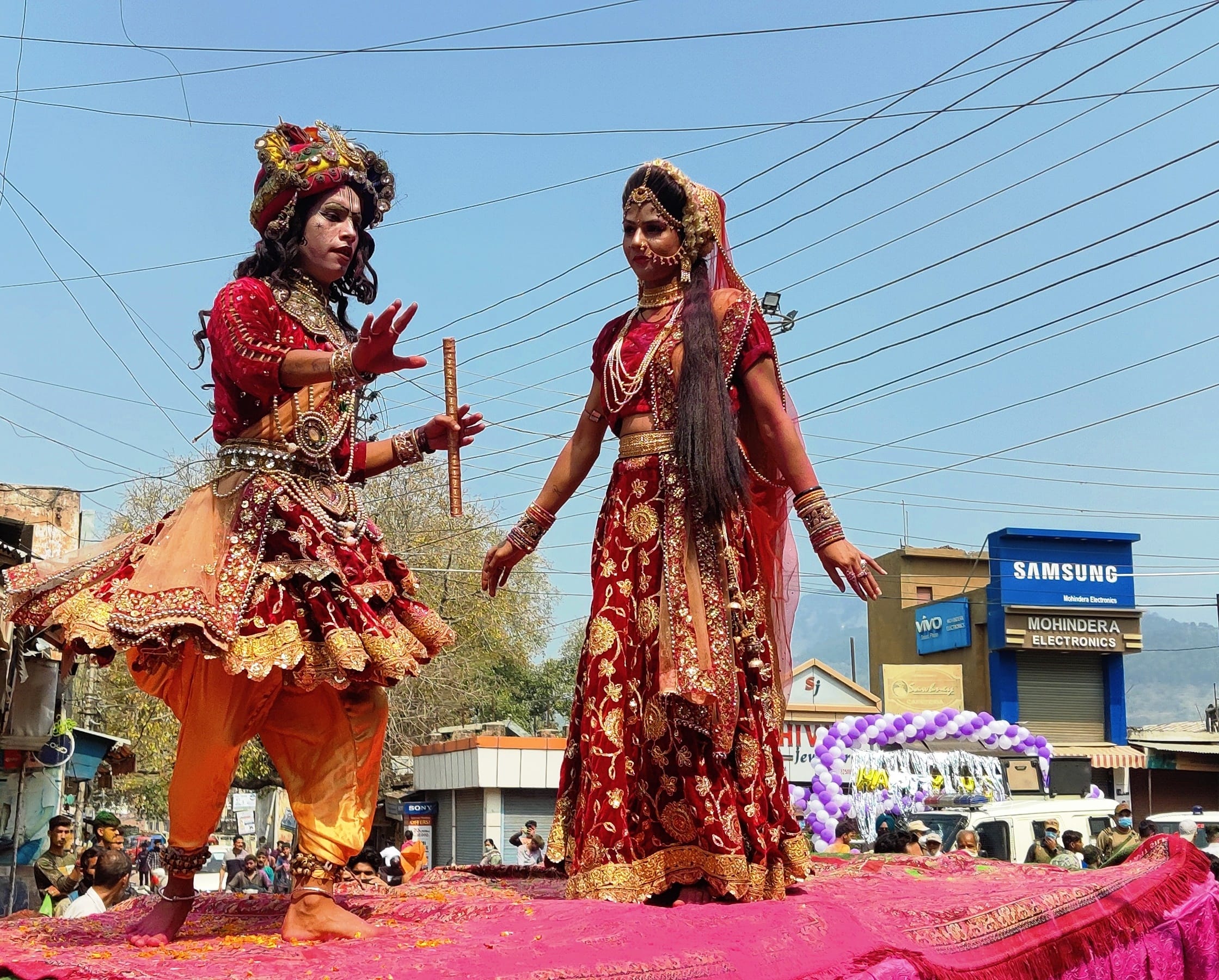 उधमपुर: होली पर निकाली गई झांकियां.
